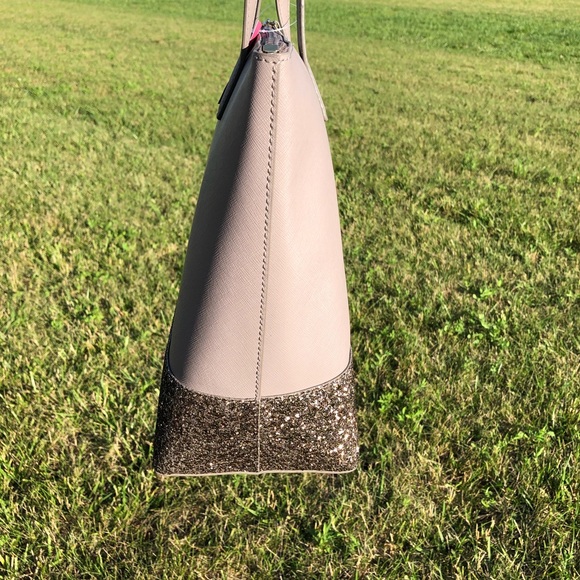 ✨HP✨ Kate Spade Penny Greta Court Cityscape Tote - Picture 6 of 16